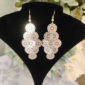 NWOT silver circle lace earrings